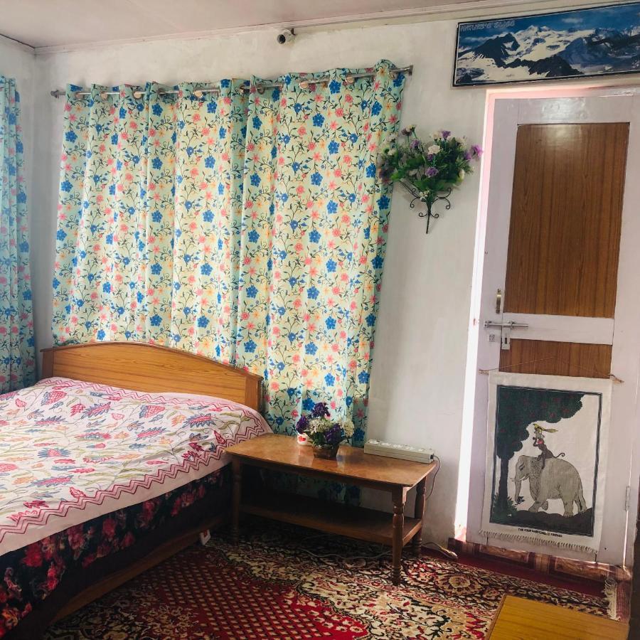 New World Apartment Srinagar  Luaran gambar