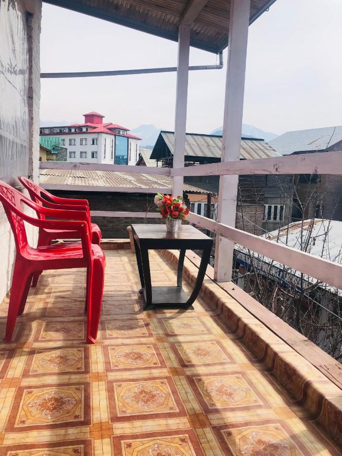 New World Apartment Srinagar  Luaran gambar